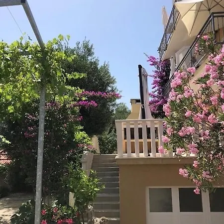 Διαμέρισμα I.k. *
